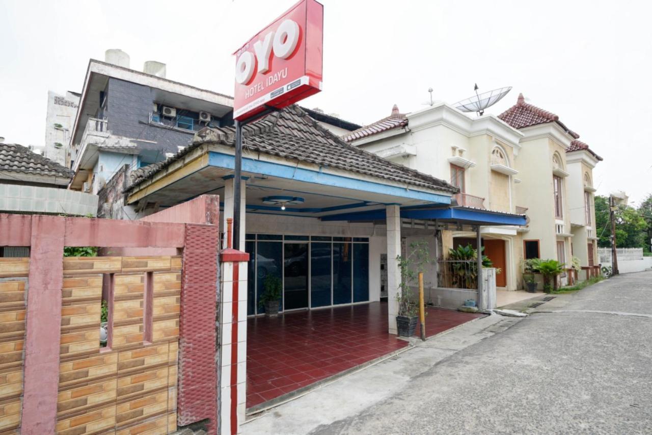 Oyo 2876 Hotel Idayu Palembang Exterior foto