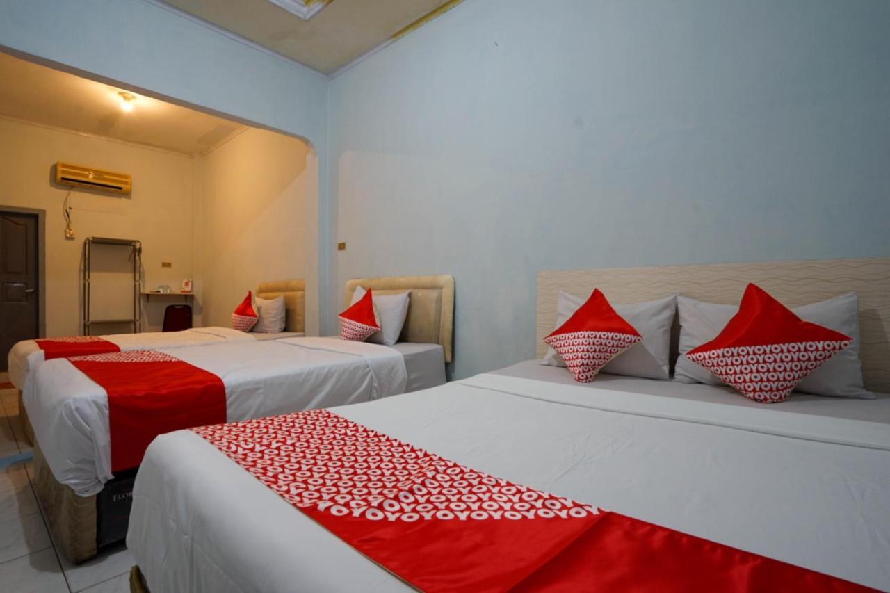 Oyo 2876 Hotel Idayu Palembang Exterior foto
